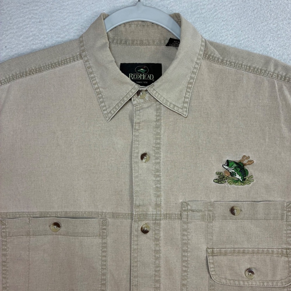 RedHead Largemouth Bass Button Shirt Men M Tan Fishing Short Sleeve Cotton